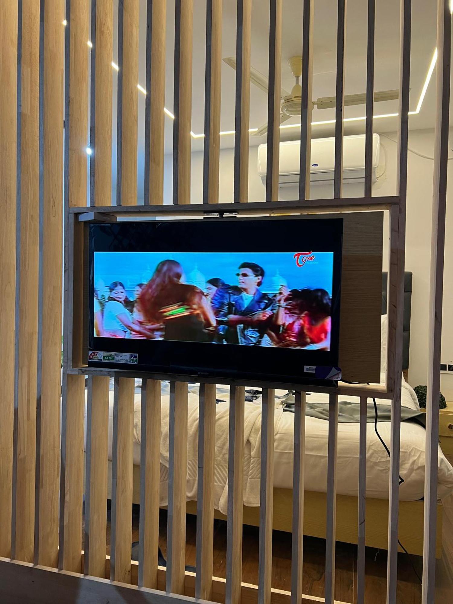 היידראבד Wild Wings Premium Hotel מראה חיצוני תמונה