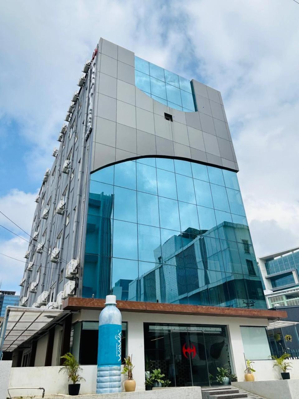היידראבד Wild Wings Premium Hotel מראה חיצוני תמונה