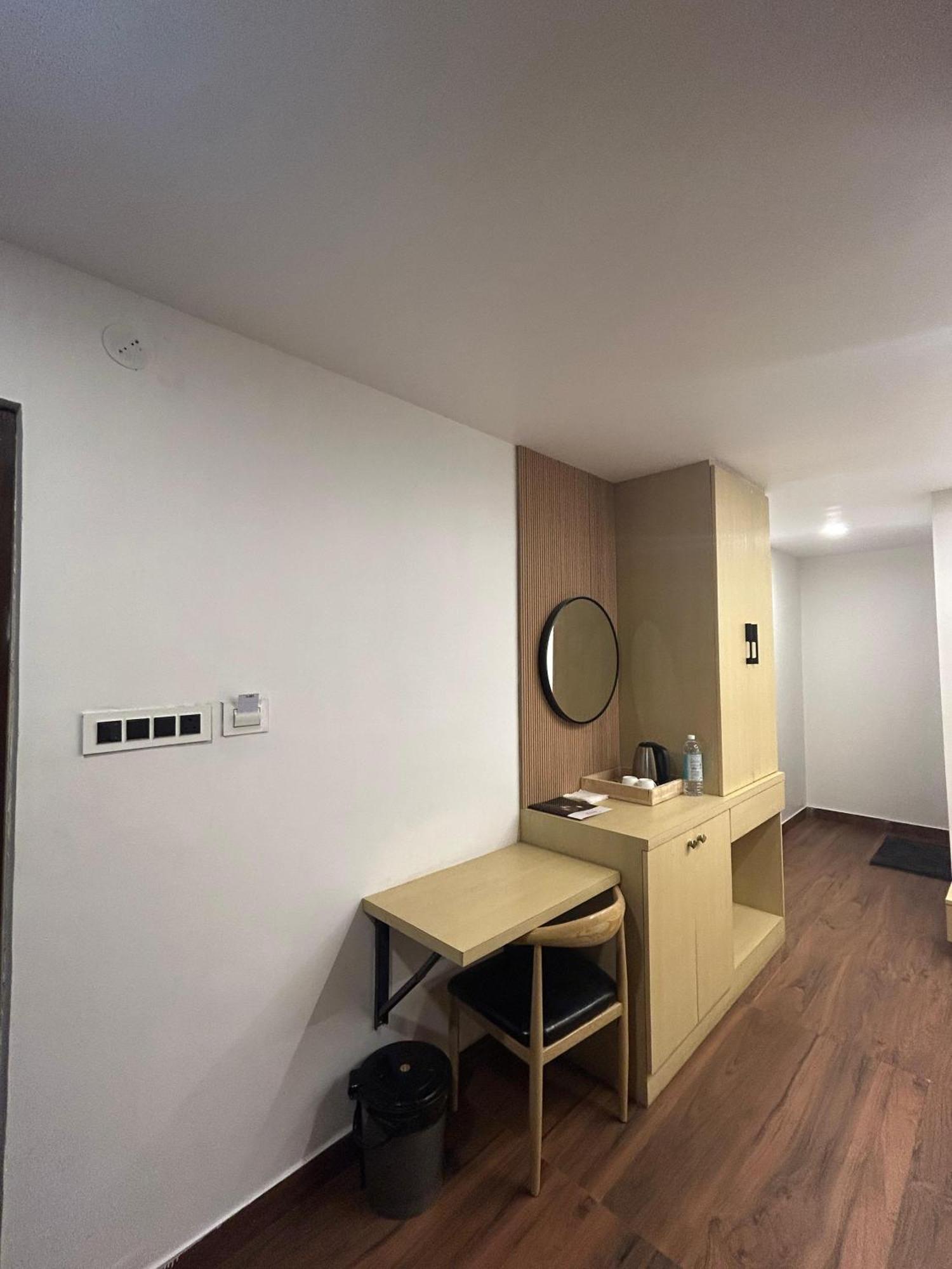 היידראבד Wild Wings Premium Hotel מראה חיצוני תמונה