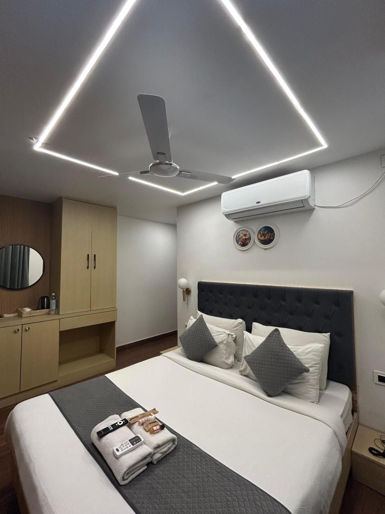 היידראבד Wild Wings Premium Hotel מראה חיצוני תמונה